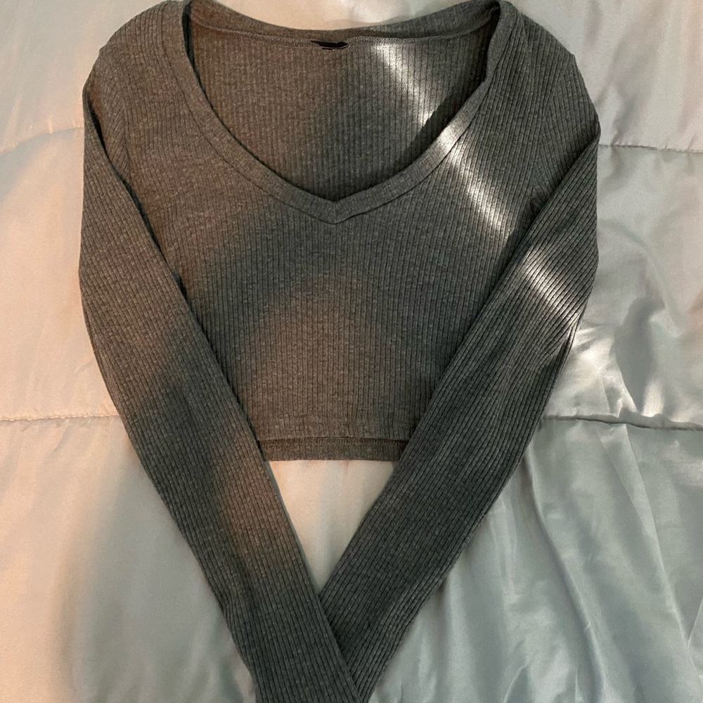 Shein Gray Long Sleeve Cropped Shirt